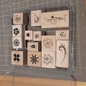 Itty Bitty Buds Rubber Stampin Up set